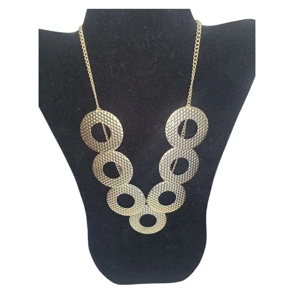 Vintage 90s Rampage Gold Tone Circle‎ Disc Necklace 20